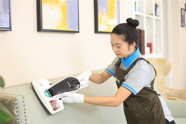 萬(wàn)家家政加盟一年能賺多少？深度解析加盟盈利前景